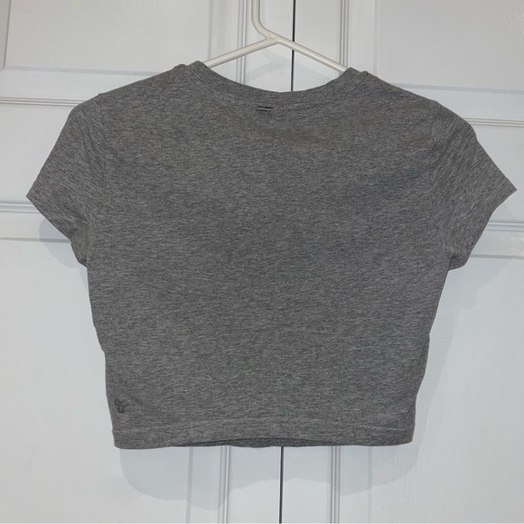 Aritizia Tna Hold-It Ortiz Cropped T-Shirt - Picture 3 of 5